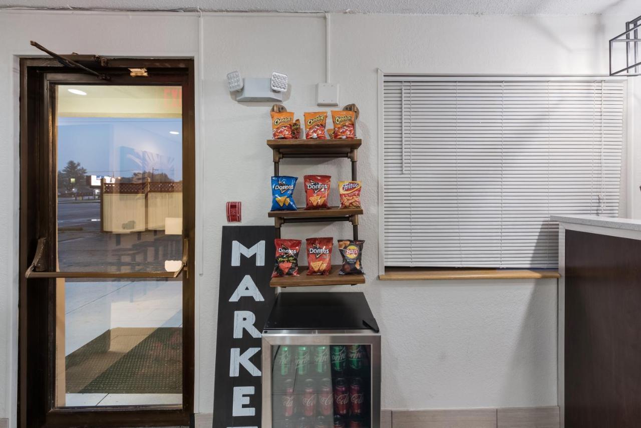 芬得雷红顶酒店 芬德利 外观 照片