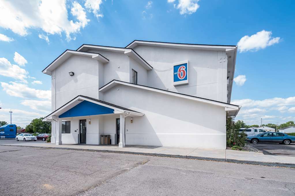 芬得雷红顶酒店 芬德利 外观 照片